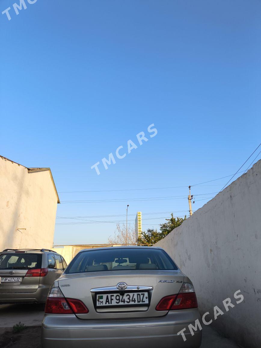 Toyota Avalon 2003 - 230 000 TMT - Дашогуз - img 3