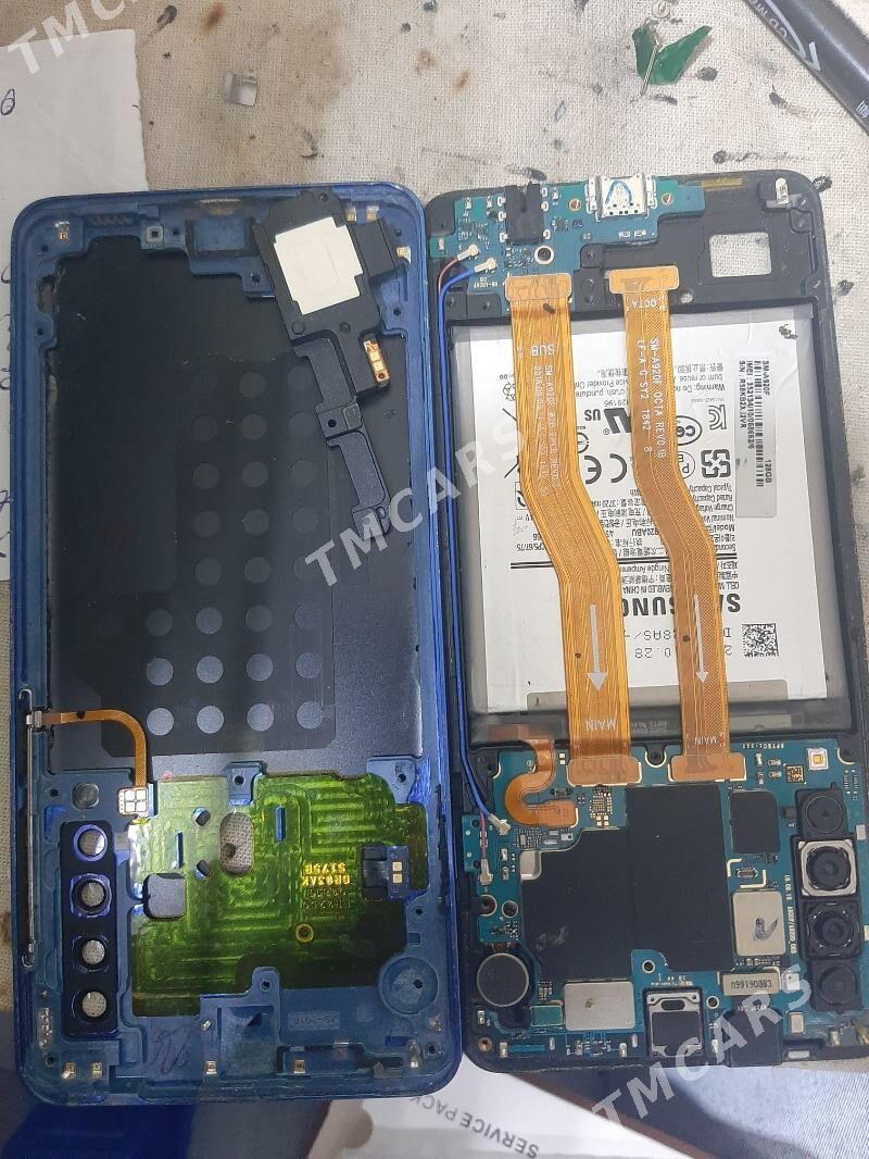 Samsung A 9 (2017) - Туркменабат - img 2