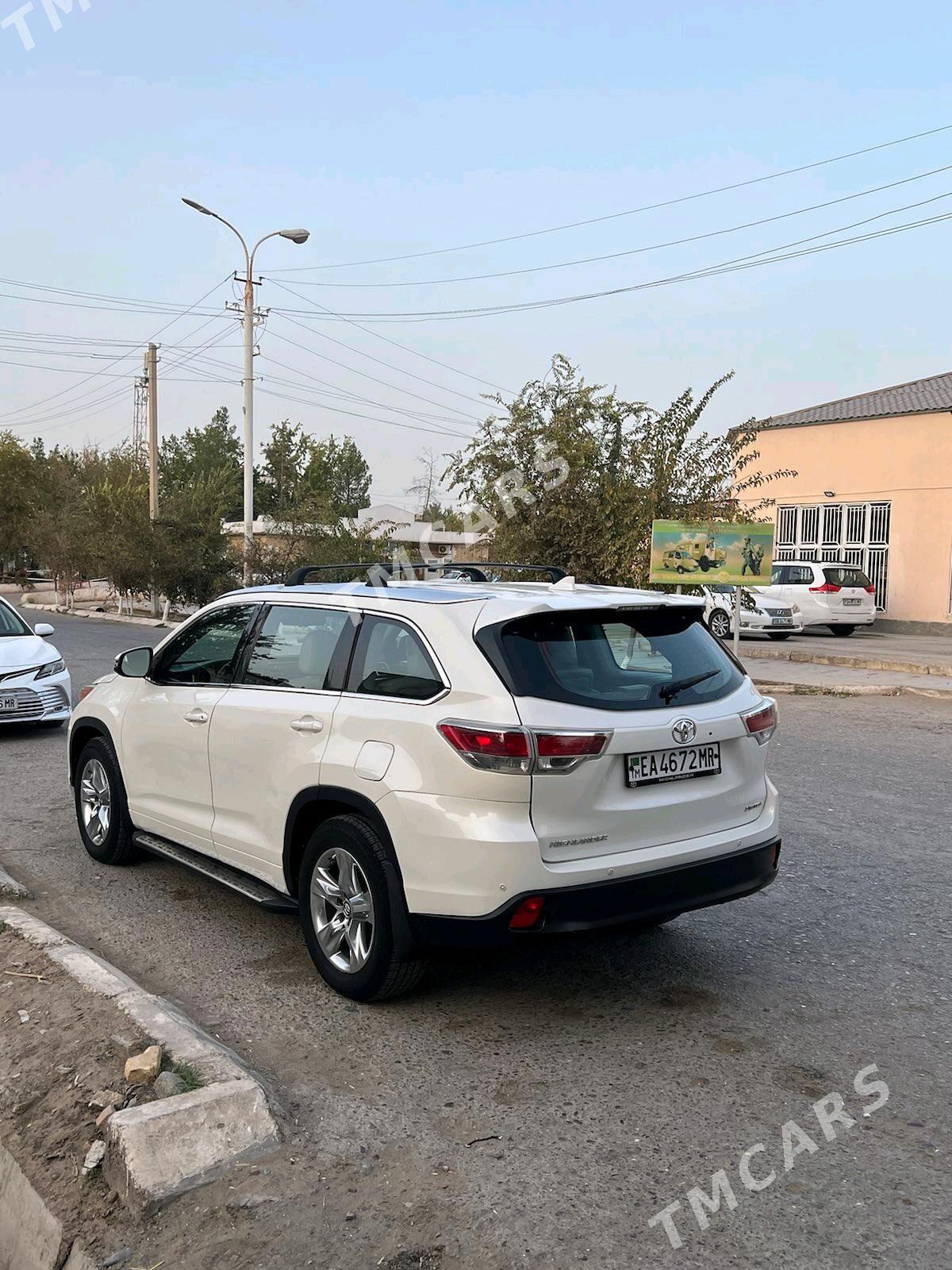 Toyota Highlander 2016 - 440 000 TMT - Мары - img 9