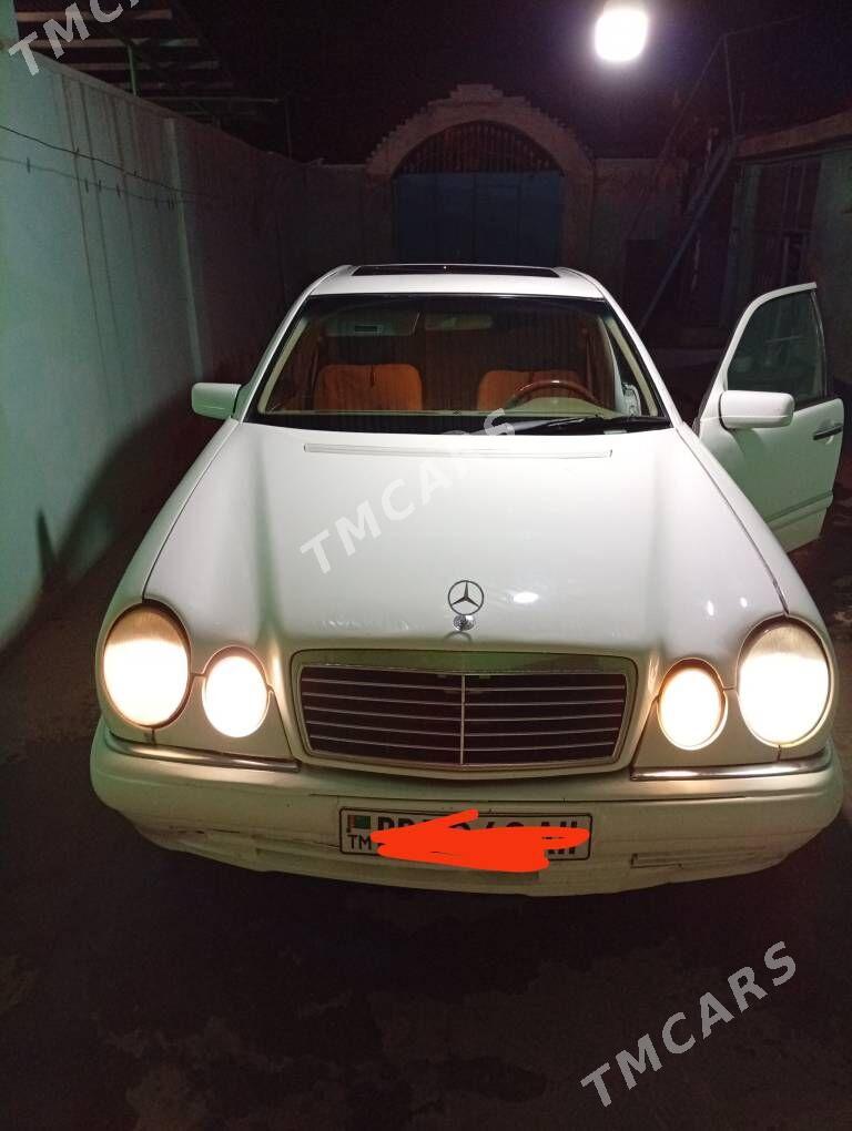 Mercedes-Benz 230E 1999 - 70 000 TMT - Кака - img 5