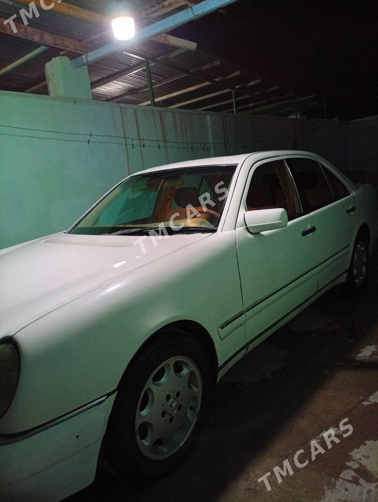 Mercedes-Benz 230E 1999 - 70 000 TMT - Кака - img 6