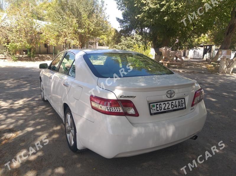 Toyota Camry 2011 - 180 000 TMT - Ким район - img 5