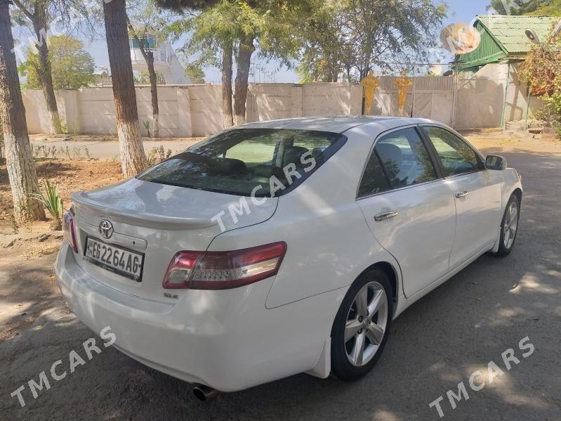 Toyota Camry 2011 - 180 000 TMT - Ким район - img 4