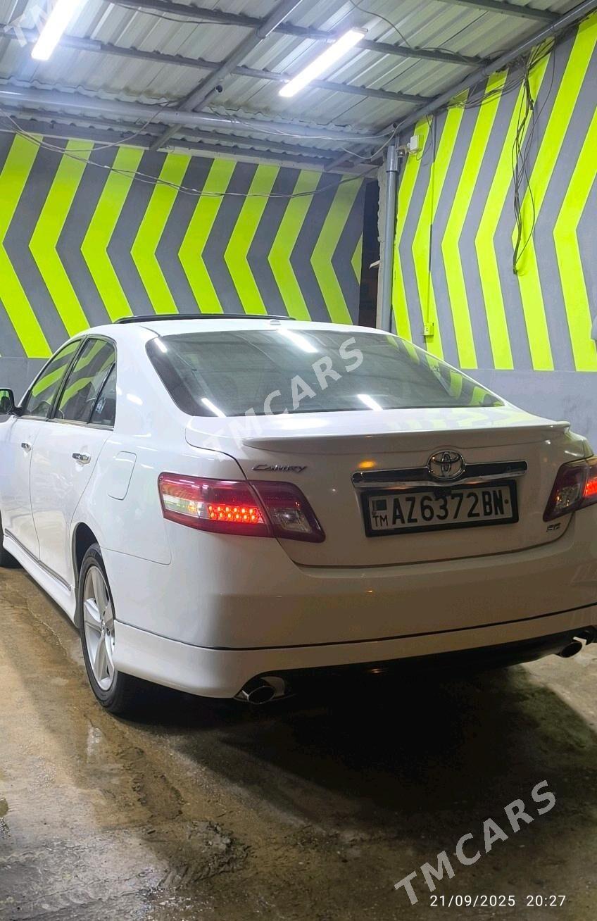 Toyota Camry 2011 - 190 000 TMT - Балканабат - img 2