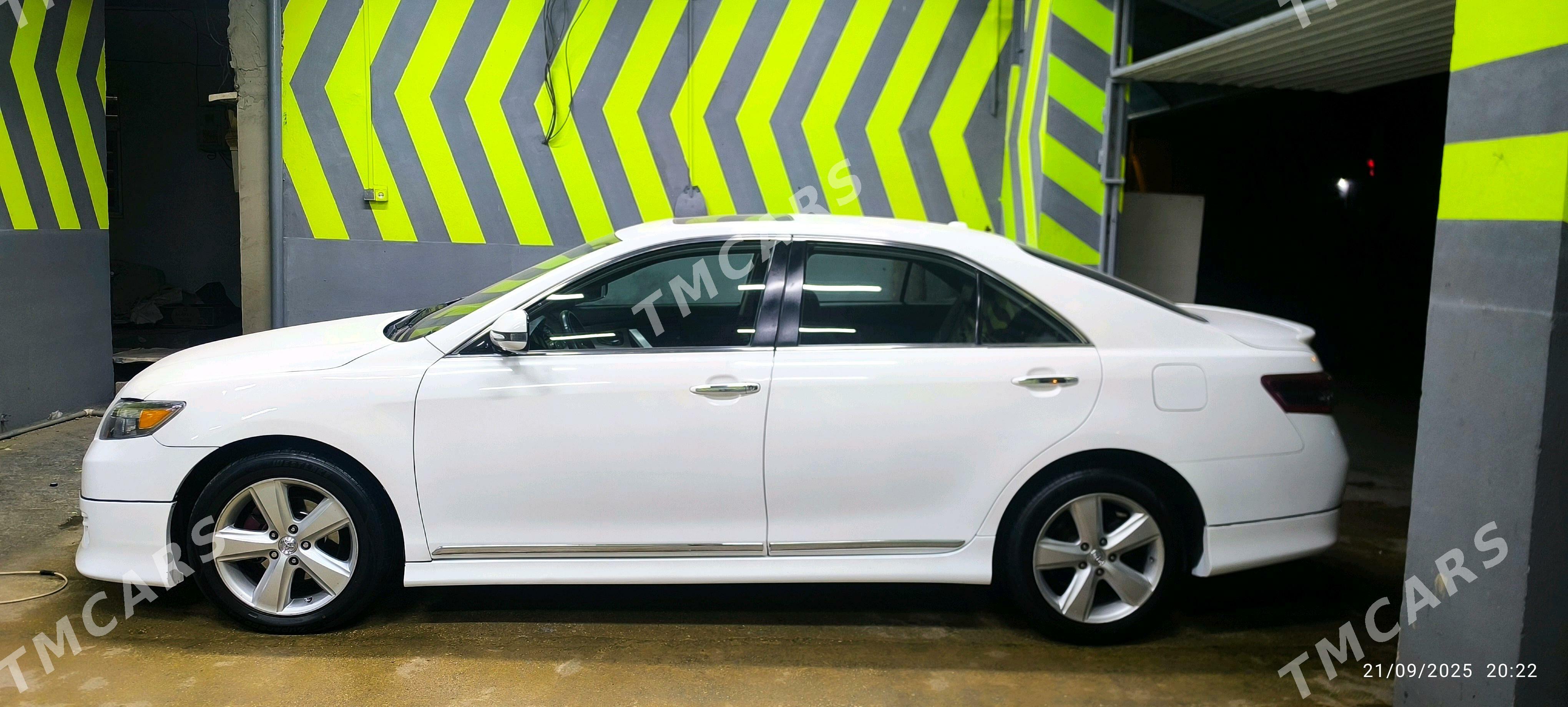 Toyota Camry 2011 - 190 000 TMT - Балканабат - img 4