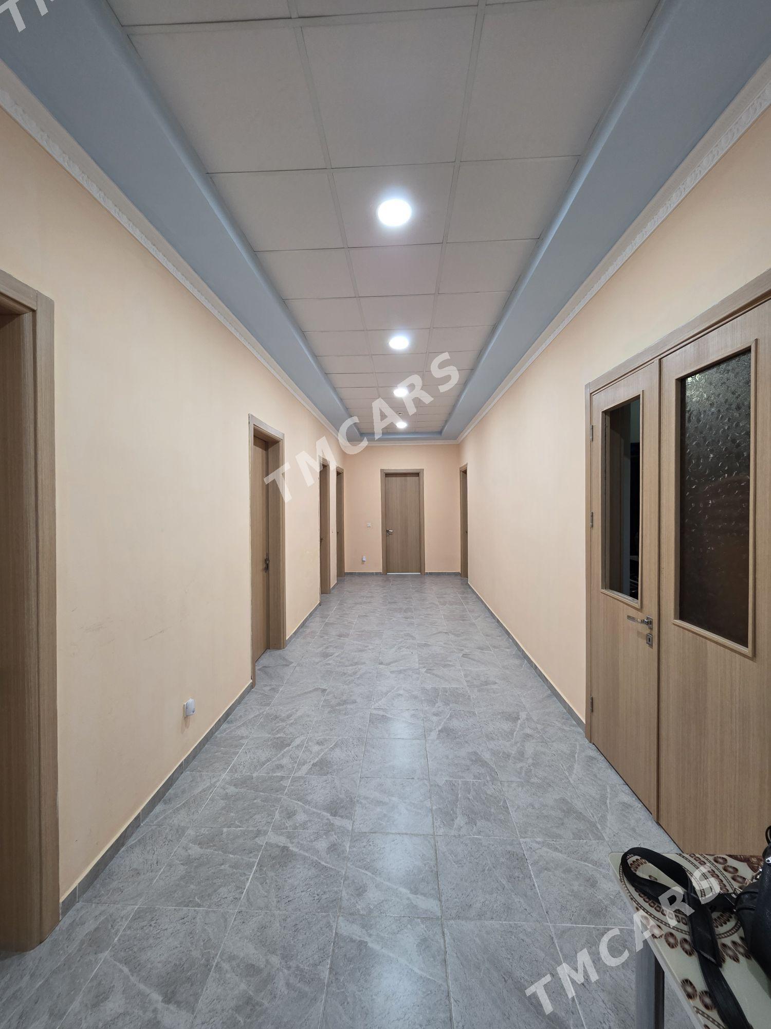 16 Tapgyr 12/8. 3Kom. 190m² - 16-njy tapgyr - img 1