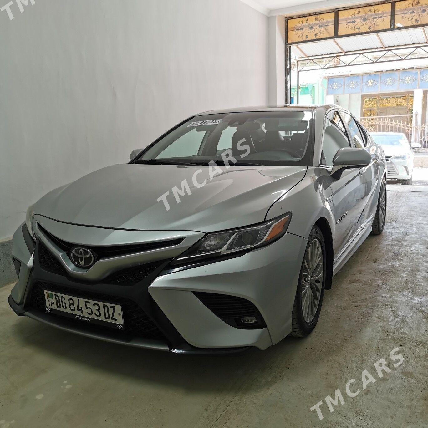 Toyota Camry 2019 - 310 000 TMT - Дашогуз - img 4