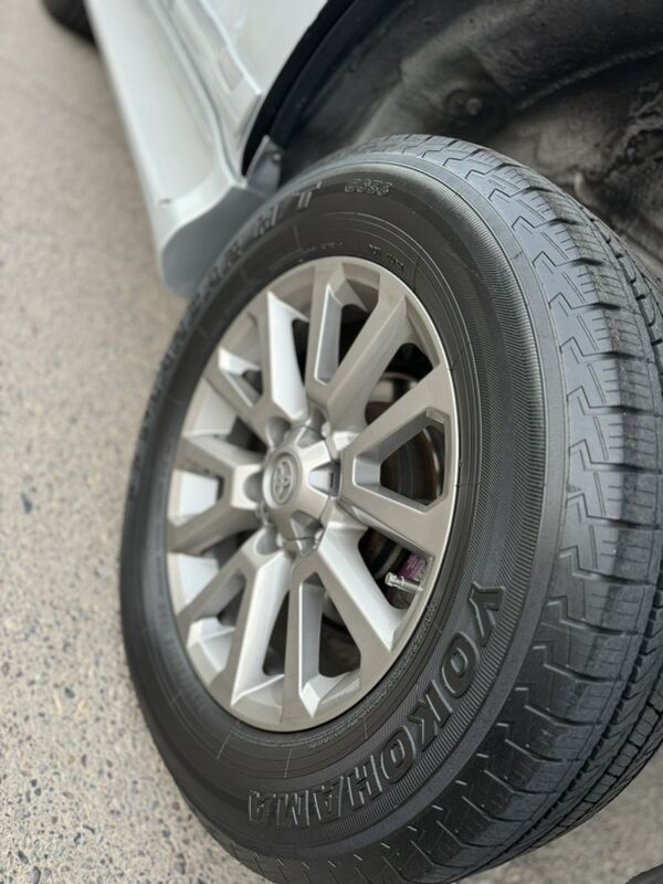 Toyota Land Cruiser Prado 2011 - 520 000 TMT - Мары - img 8