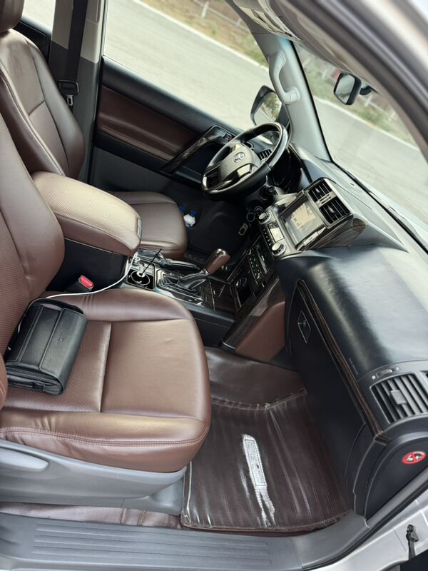 Toyota Land Cruiser Prado 2011 - 520 000 TMT - Мары - img 5