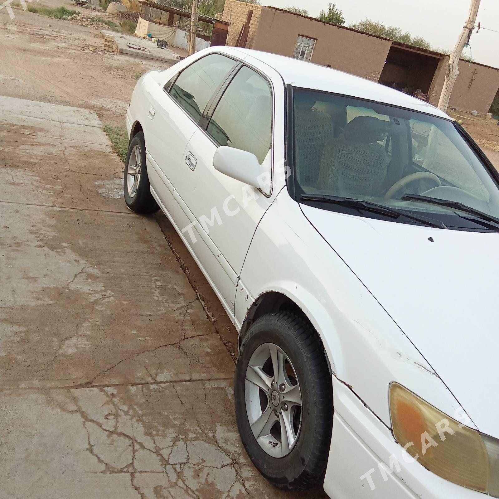 Toyota Camry 2001 - 120 000 TMT - Türkmengala - img 2