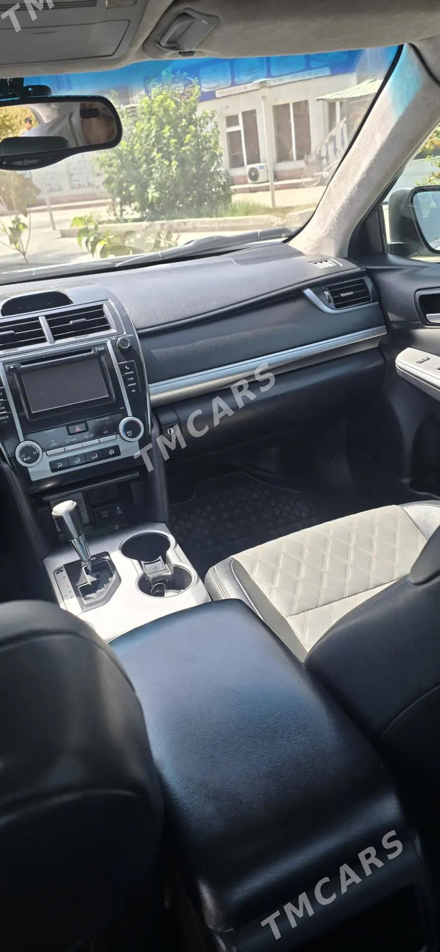 Toyota Camry 2012 - 225 000 TMT - Мары - img 2