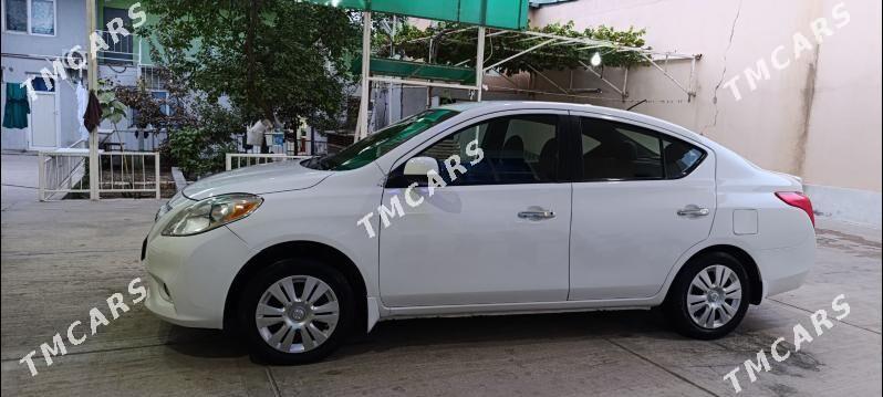 Nissan Versa 2012 - 115 000 TMT - Ашхабад - img 2