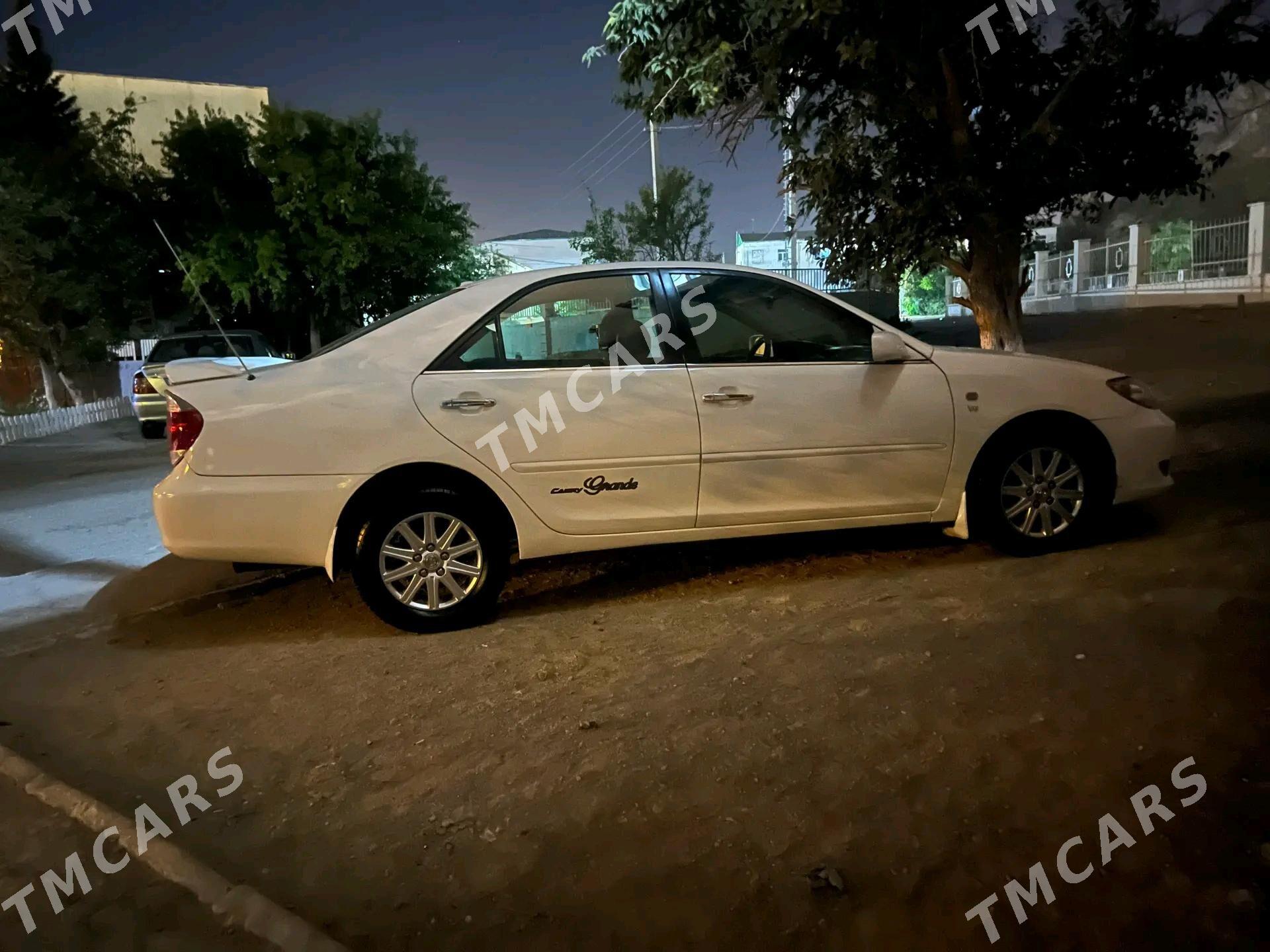 Toyota Camry 2002 - 150 000 TMT - Хазар - img 5