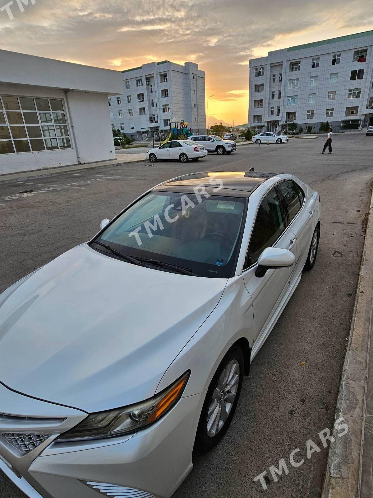 Toyota Camry 2019 - 340 000 TMT - Гуртли - img 8