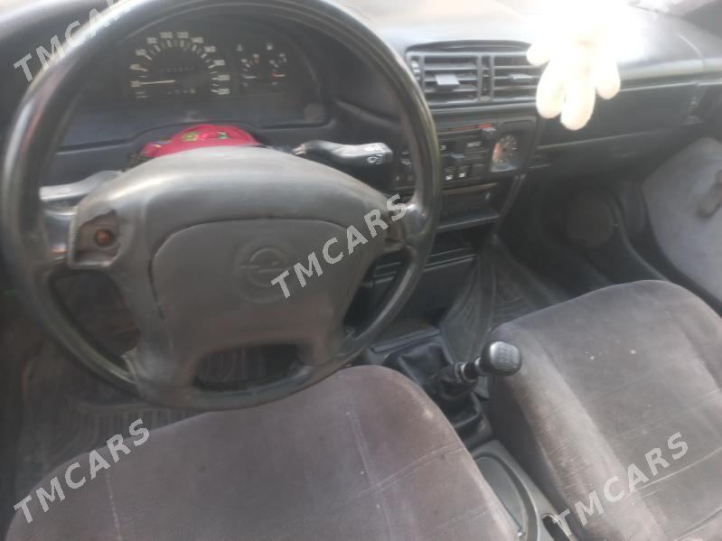 Opel Vectra 1990 - 26 000 TMT - Саят - img 4