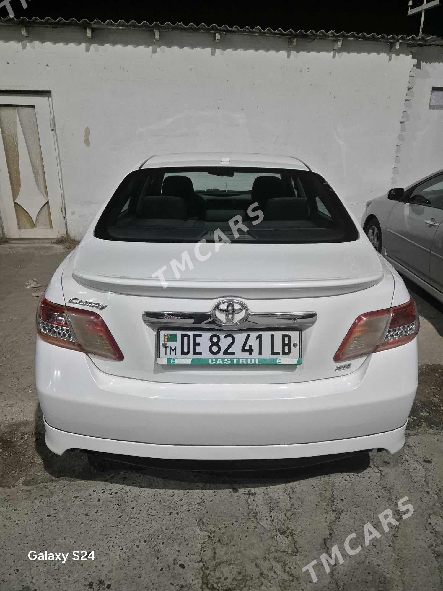 Toyota Camry 2011 - 200 000 TMT - Фарап - img 2
