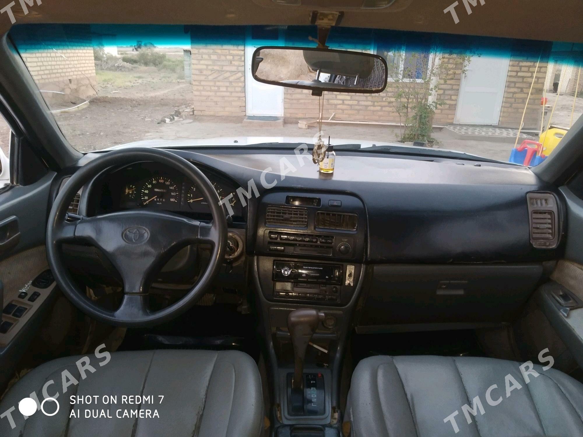 Toyota Camry 1994 - 52 000 TMT - Теджен - img 6