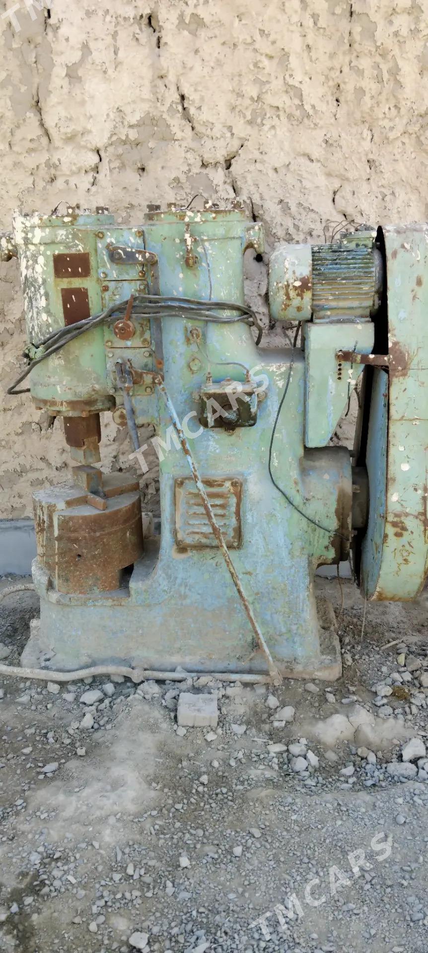 Электро молот(elektron çekiç) - Çärjew - img 2