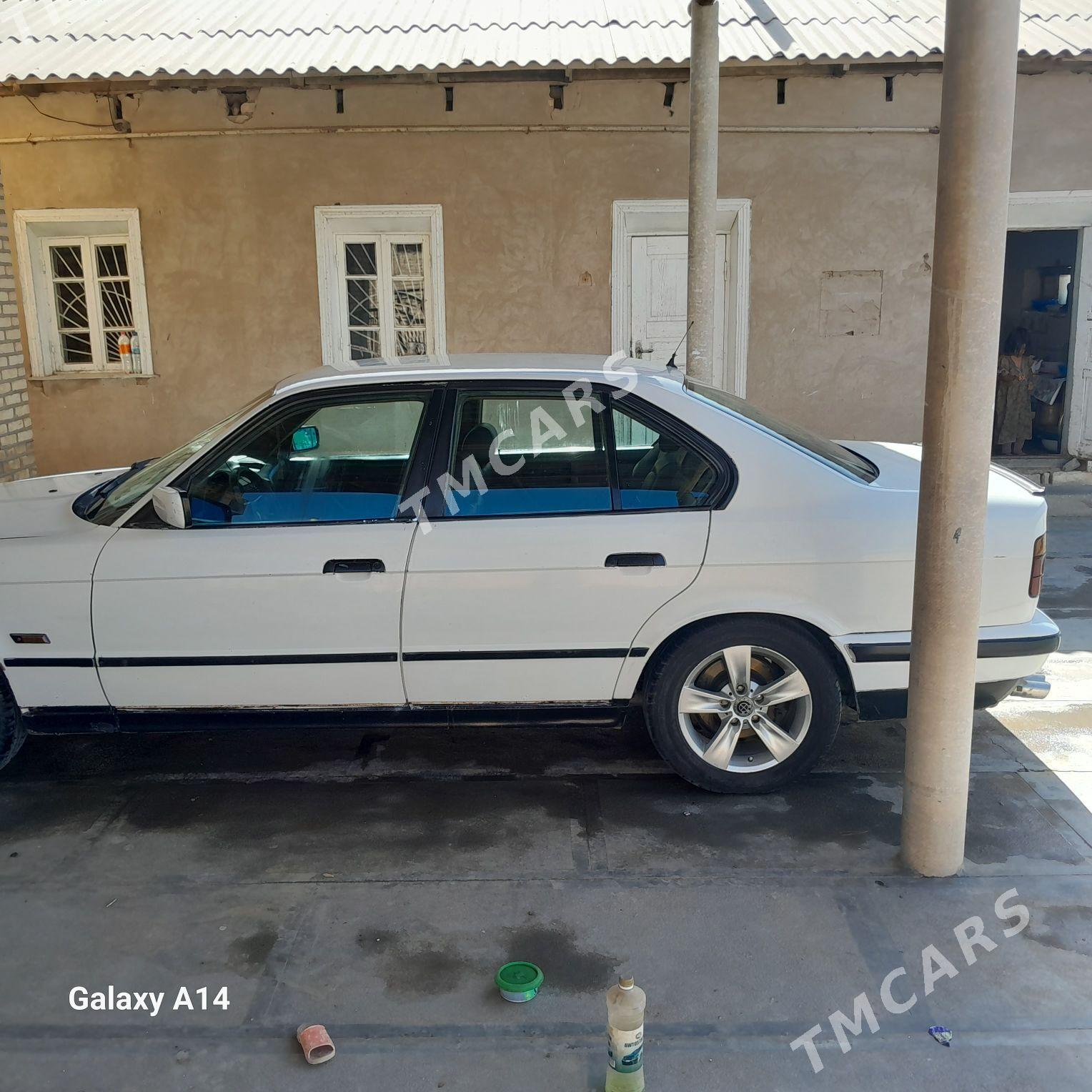 BMW 525 1990 - 39 000 TMT - Мары - img 3