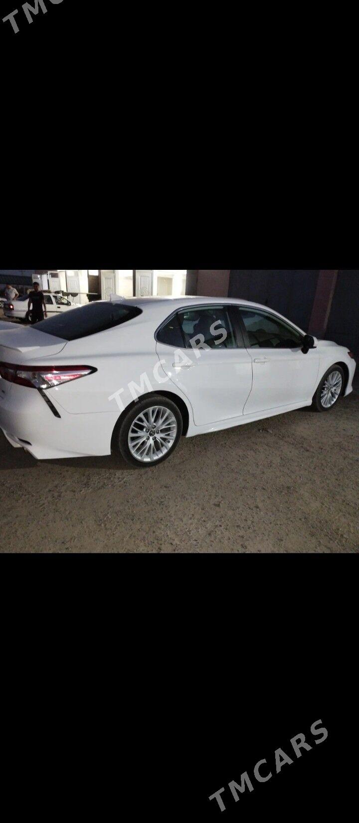 Toyota Camry 2020 - 318 000 TMT - 9 мкр - img 3