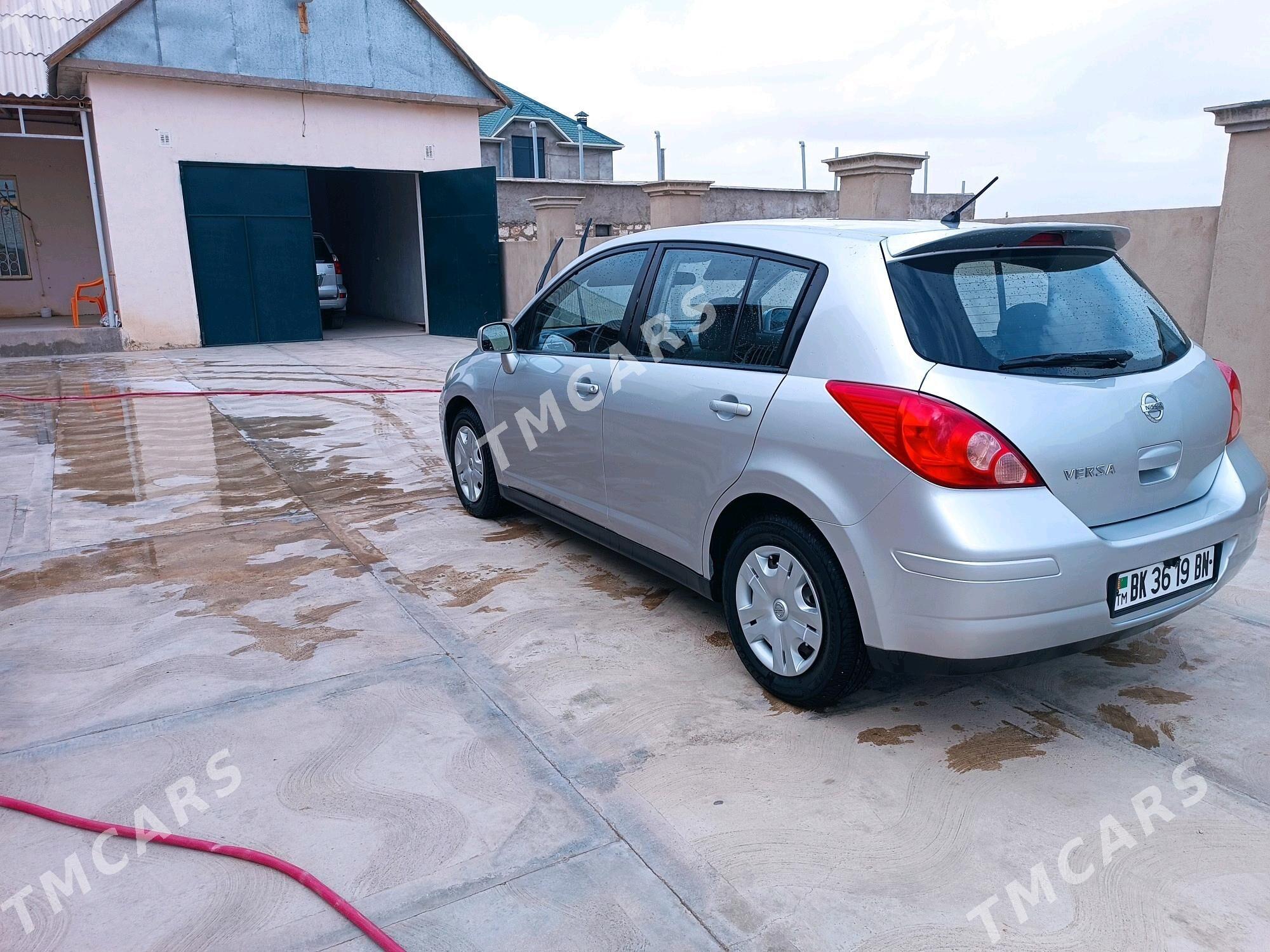 Nissan Versa 2010 - 125 000 TMT - Balkanabat - img 6