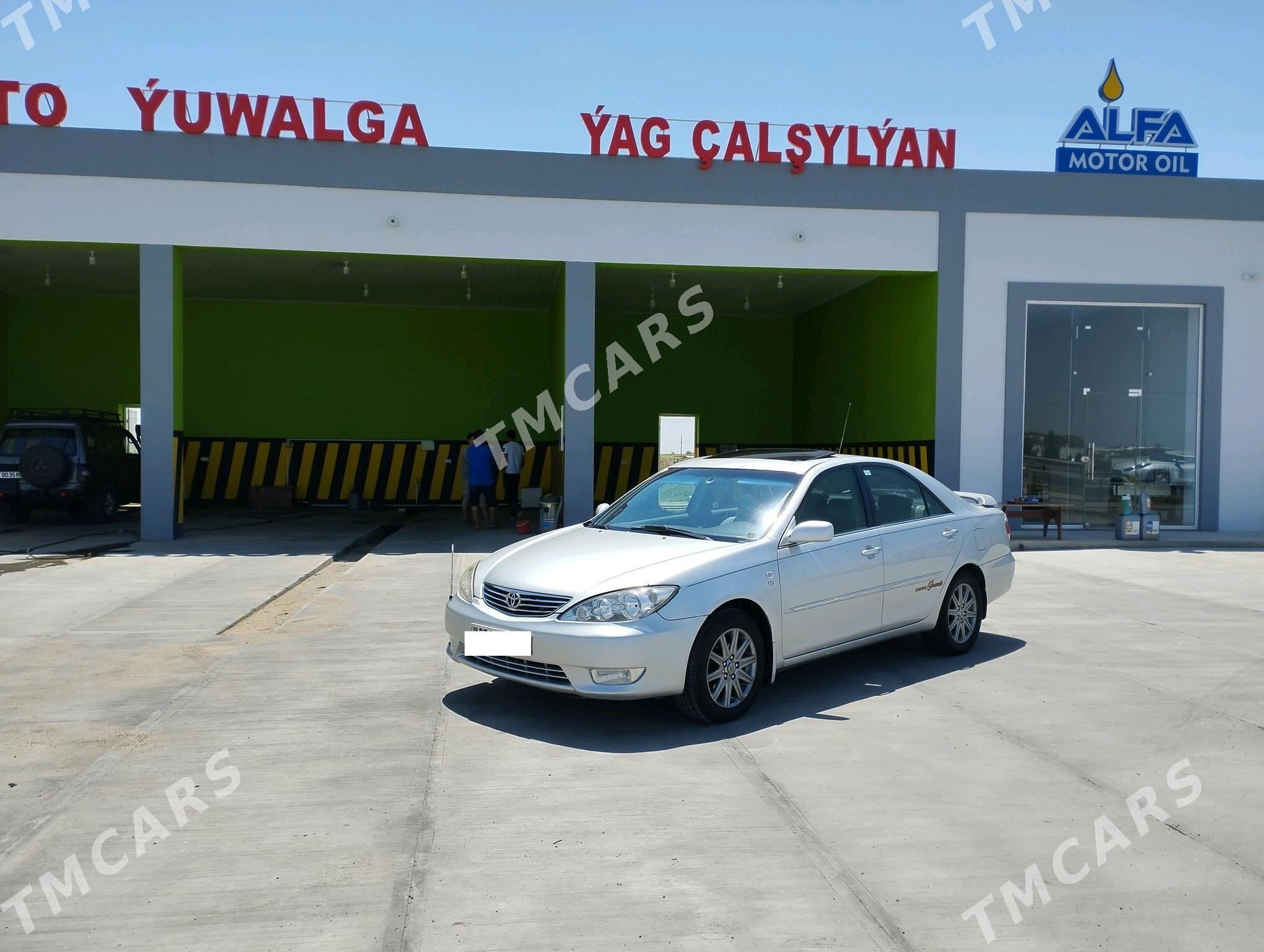 Toyota Camry 2004 - 165 000 TMT - Мары - img 2