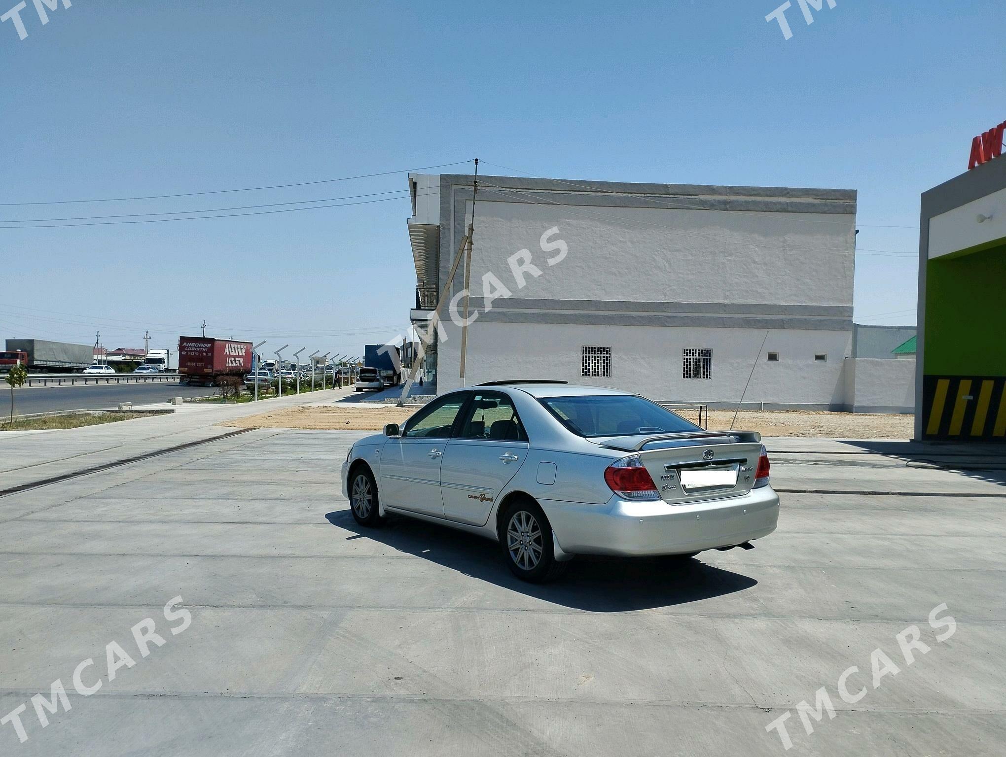 Toyota Camry 2004 - 165 000 TMT - Мары - img 4
