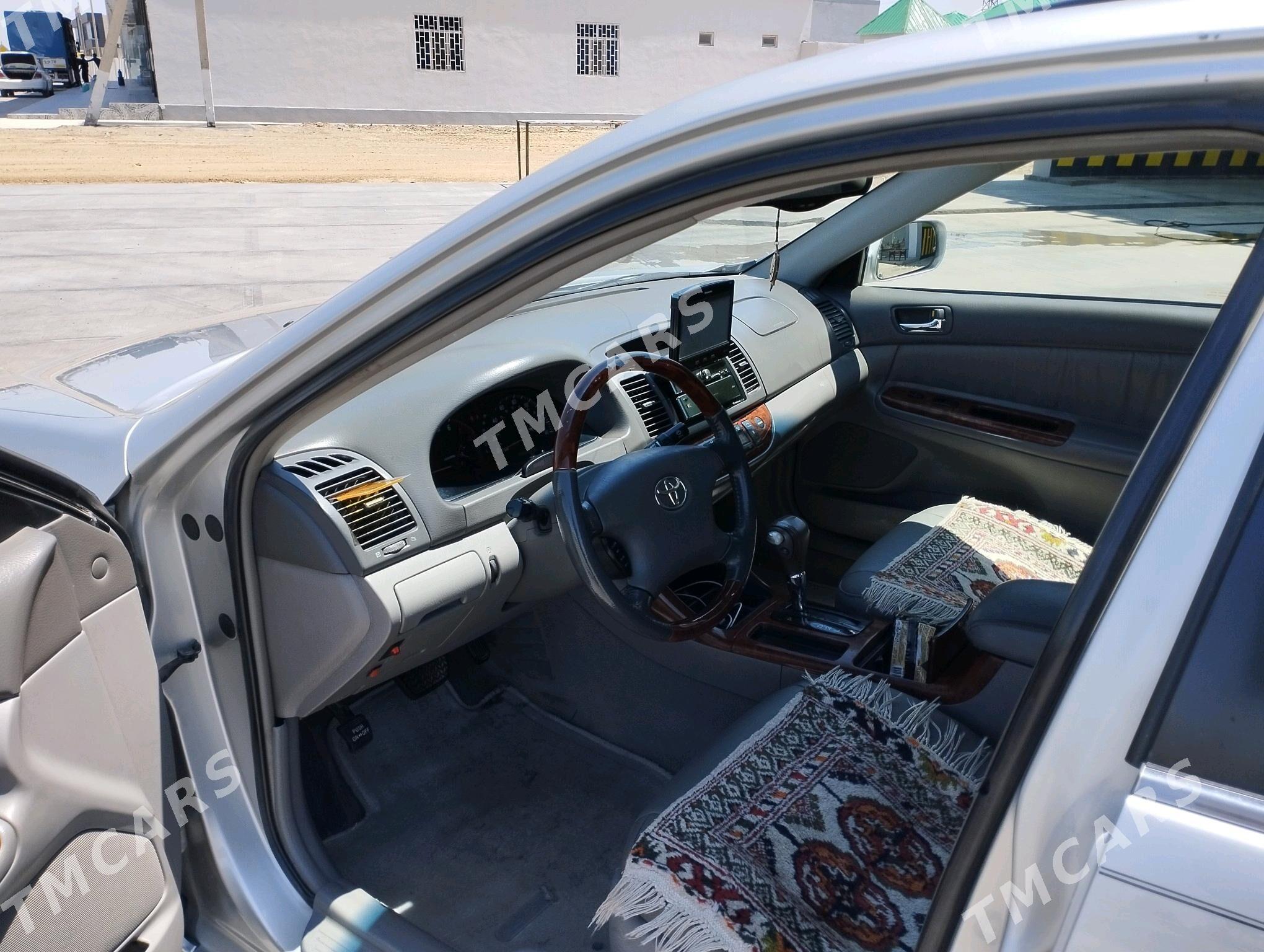 Toyota Camry 2004 - 165 000 TMT - Мары - img 5