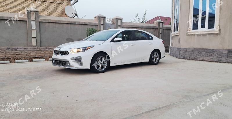Kia Forte 2020 - 200 000 TMT - Мары - img 2