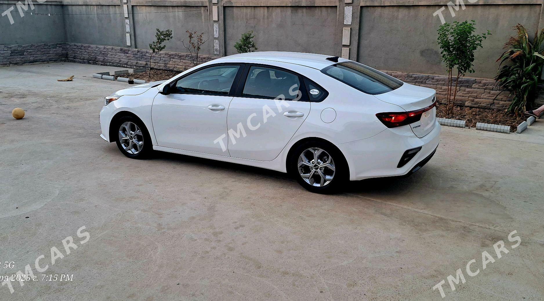 Kia Forte 2020 - 200 000 TMT - Мары - img 7