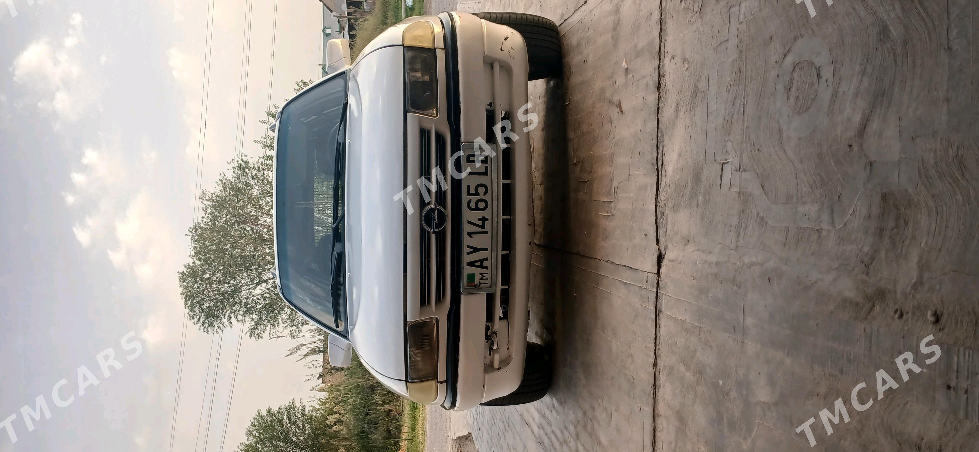 Opel Astra 1992 - 40 000 TMT - Сакар - img 3