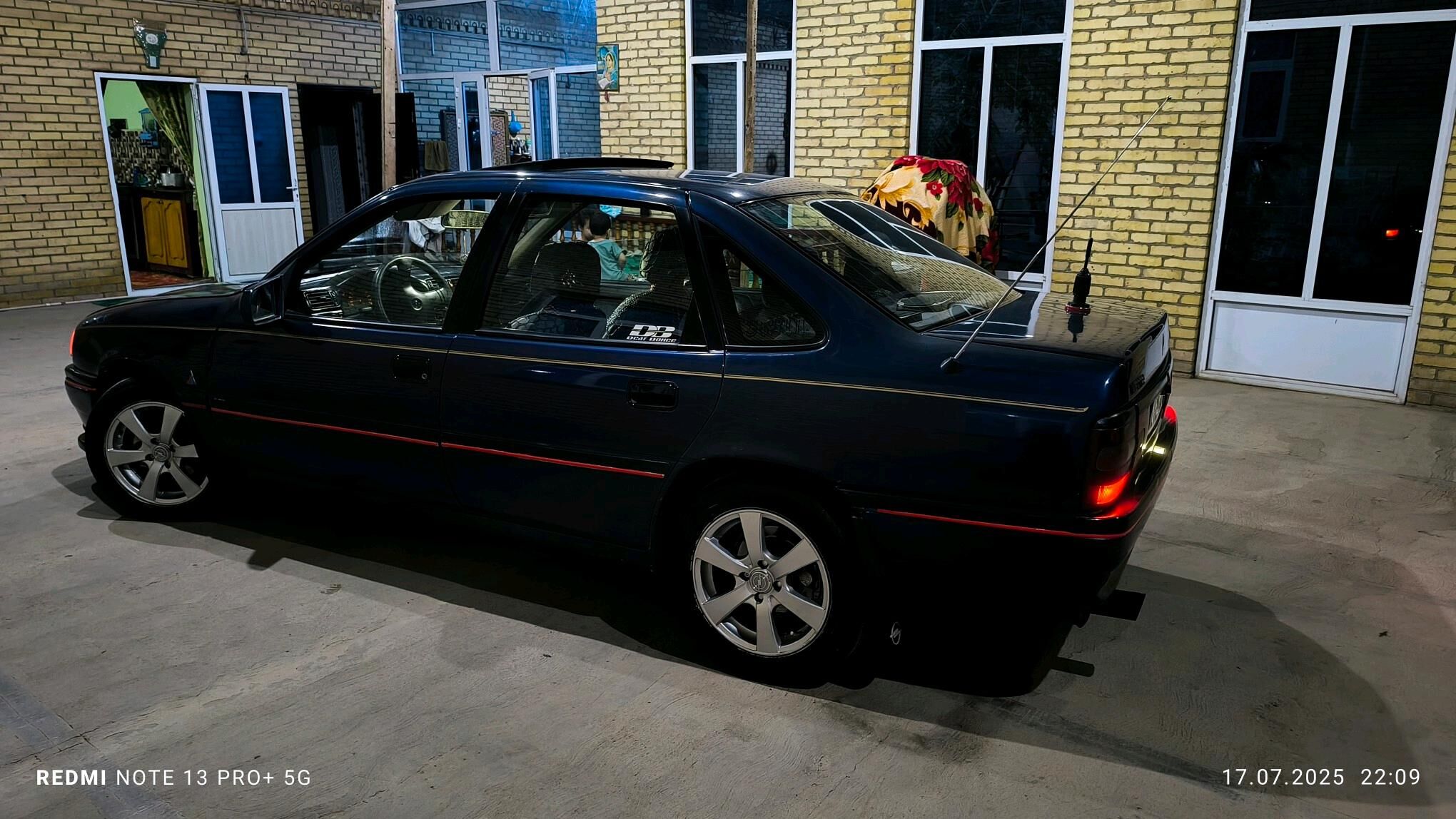 Opel Vectra 1992 - 50 000 TMT - Сакар - img 3