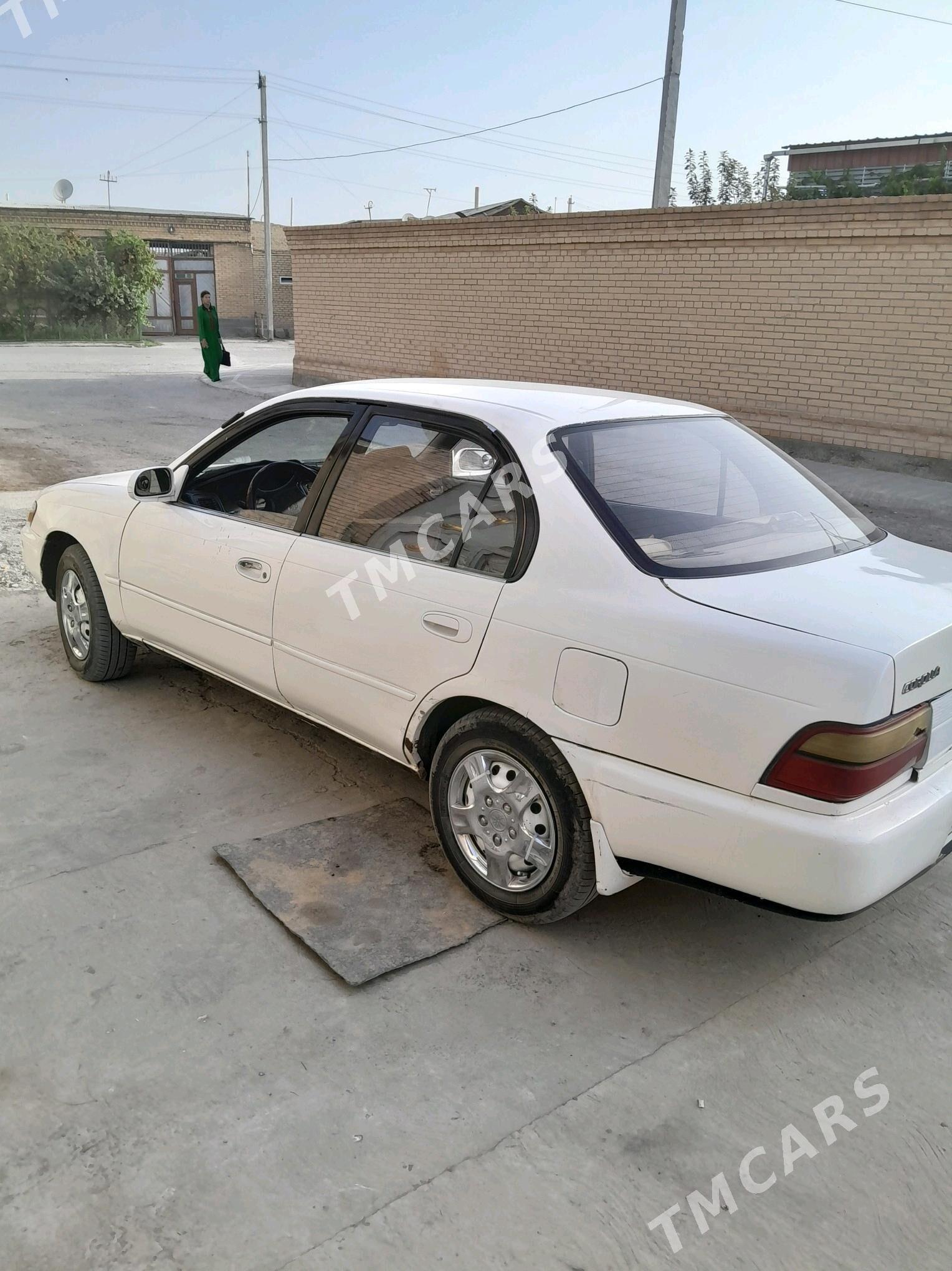 Toyota Corolla 1994 - 35 000 TMT - Туркменабат - img 2