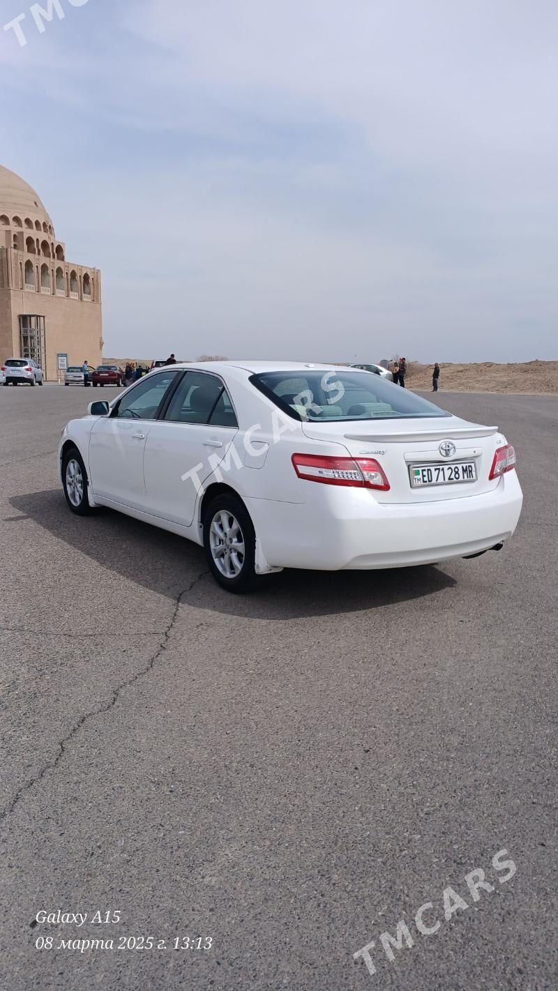 Toyota Camry 2010 - 185 000 TMT - Байрамали - img 1