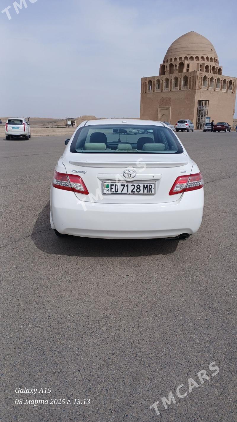 Toyota Camry 2010 - 185 000 TMT - Байрамали - img 7