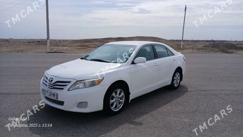 Toyota Camry 2010 - 185 000 TMT - Байрамали - img 2