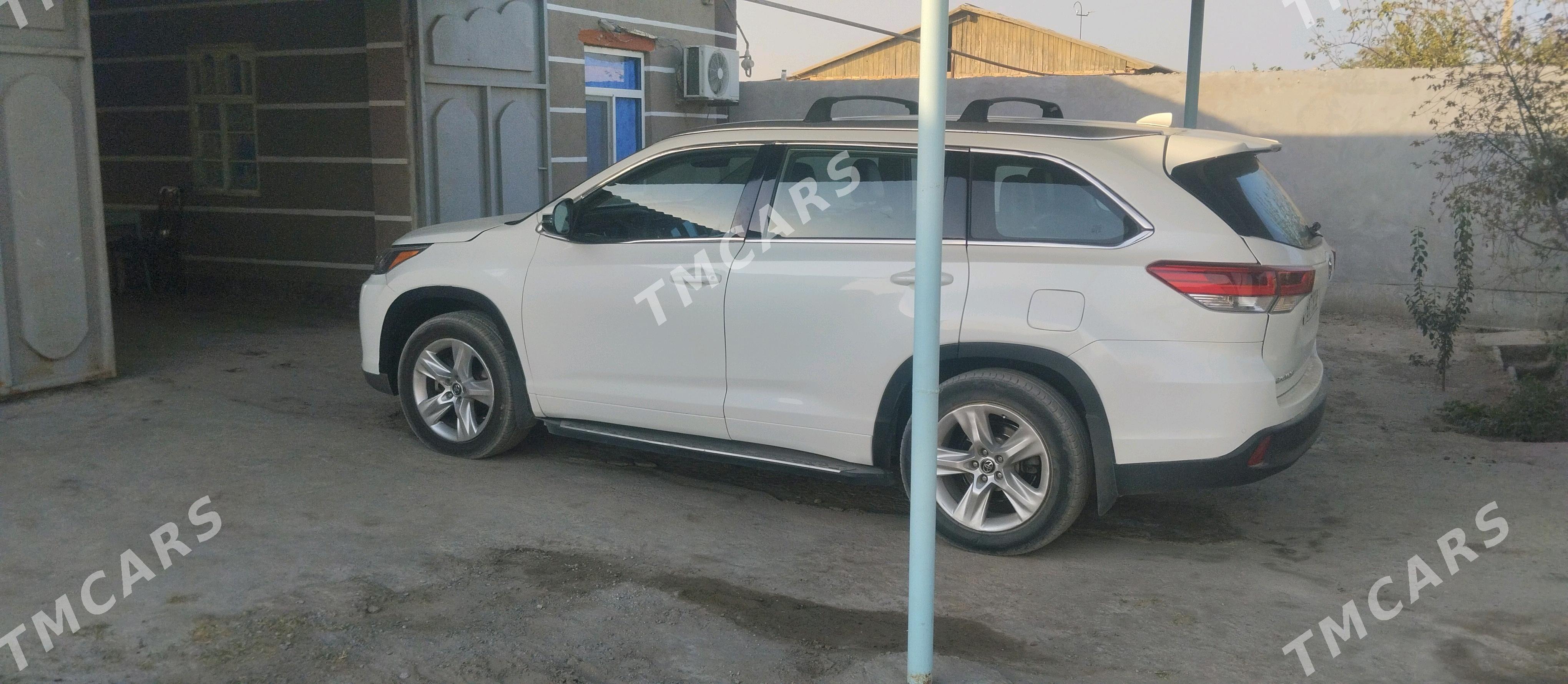 Toyota Highlander 2017 - 370 000 TMT - Sakar - img 2