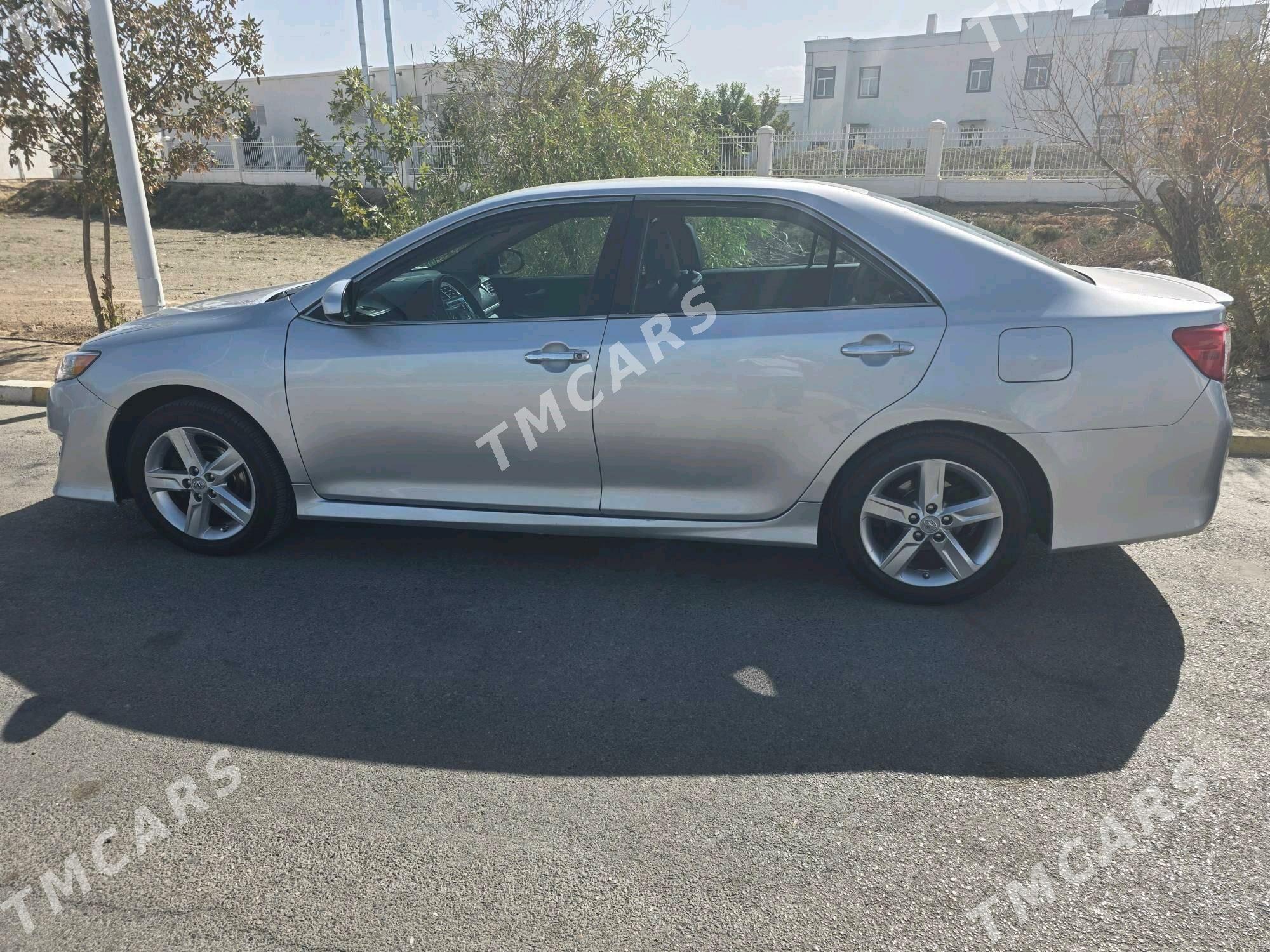 Toyota Camry 2012 - 220 000 TMT - 6 mkr - img 4