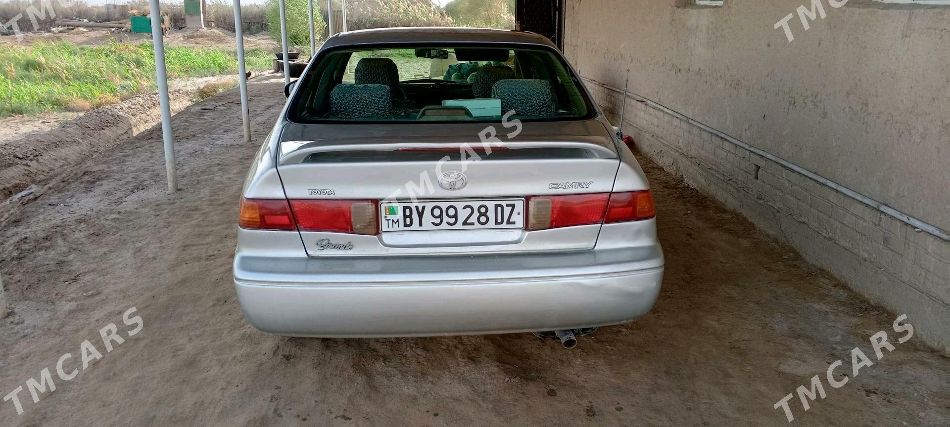Toyota Camry 2000 - 150 000 TMT - Türkmenbaşy etr. - img 3