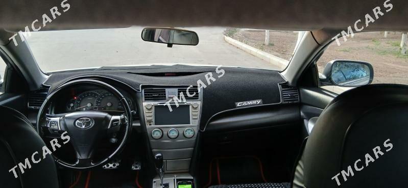 Toyota Camry 2011 - 175 000 TMT - Дашогуз - img 8