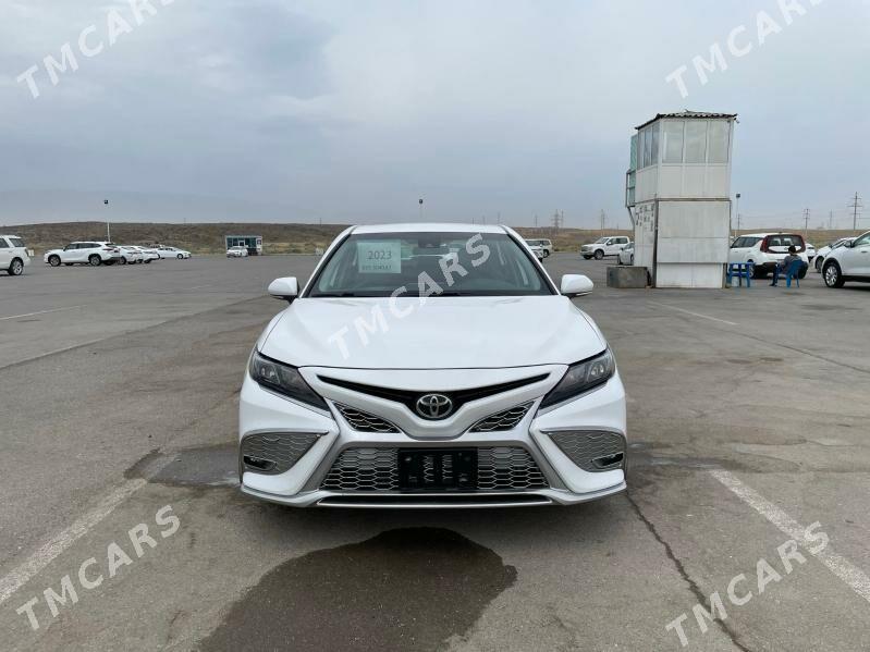 Toyota Camry 2023 - 310 000 TMT - Ашхабад - img 2