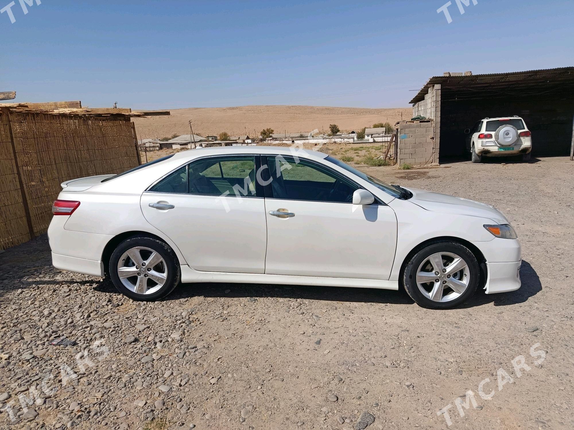 Toyota Camry 2011 - 180 000 TMT - Serhetabat (Guşgy) - img 3