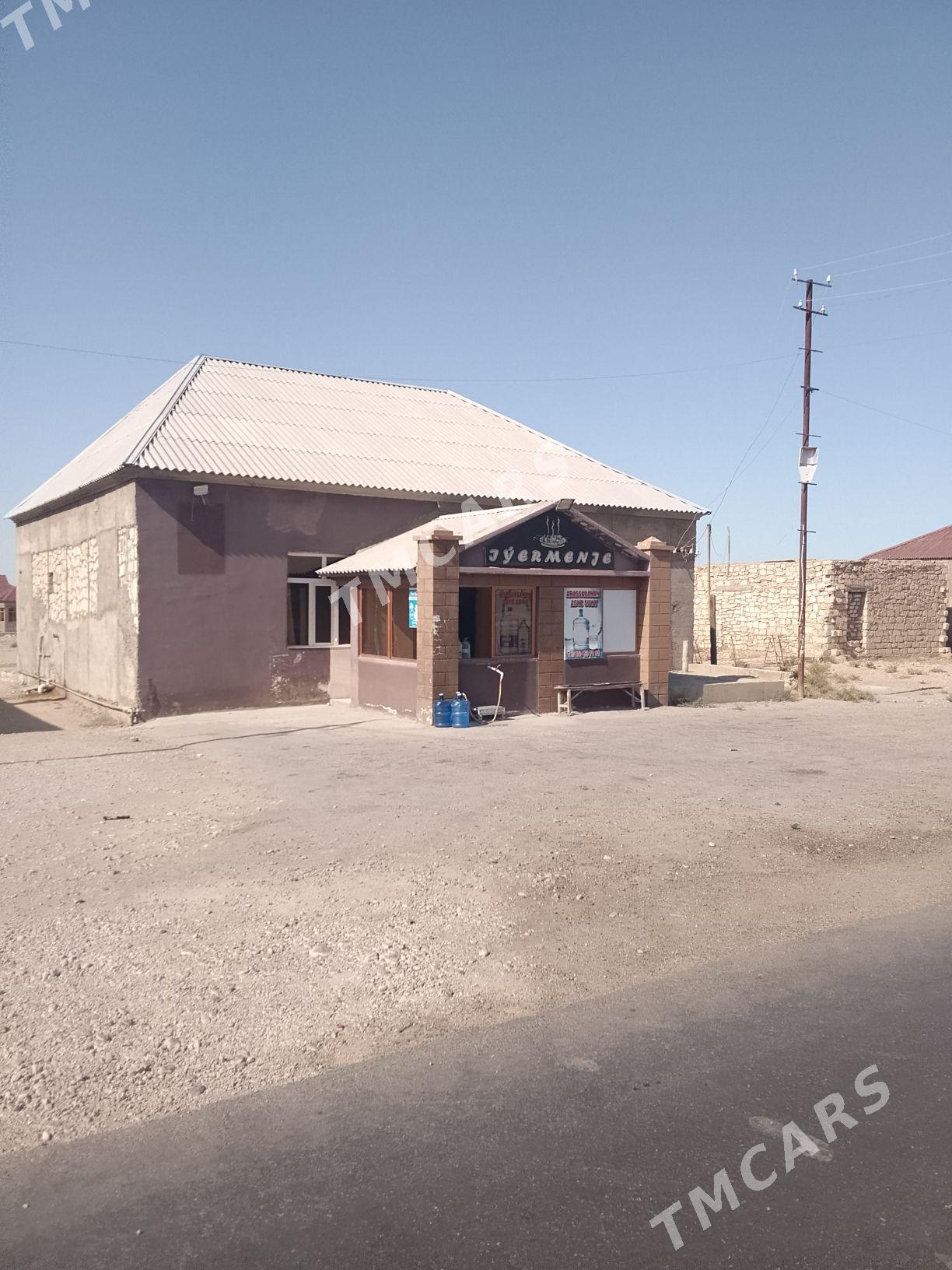 Jay - Балканабат - img 2