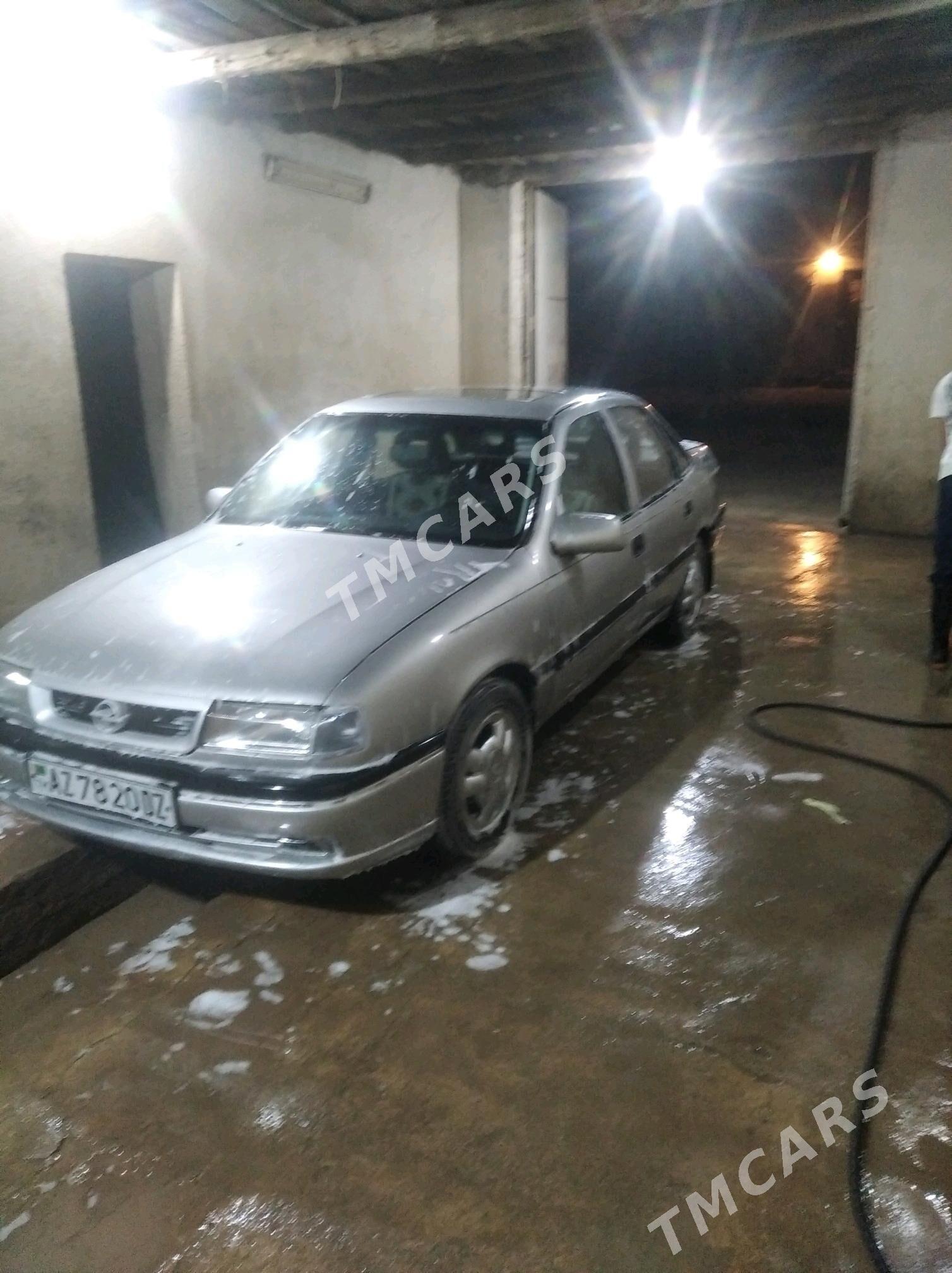 Opel Vectra 1992 - 40 000 TMT - Gurbansoltan Eje - img 2