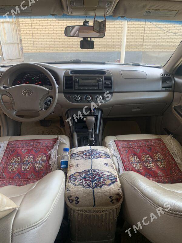 Toyota Camry 2005 - 160 000 TMT - Сакарчага - img 5