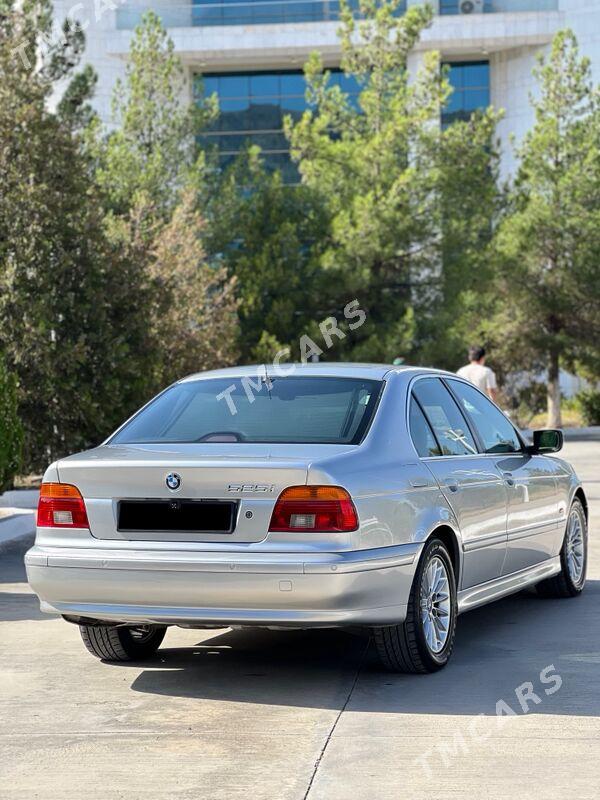 BMW E39 2004 - 140 000 TMT - Балканабат - img 4