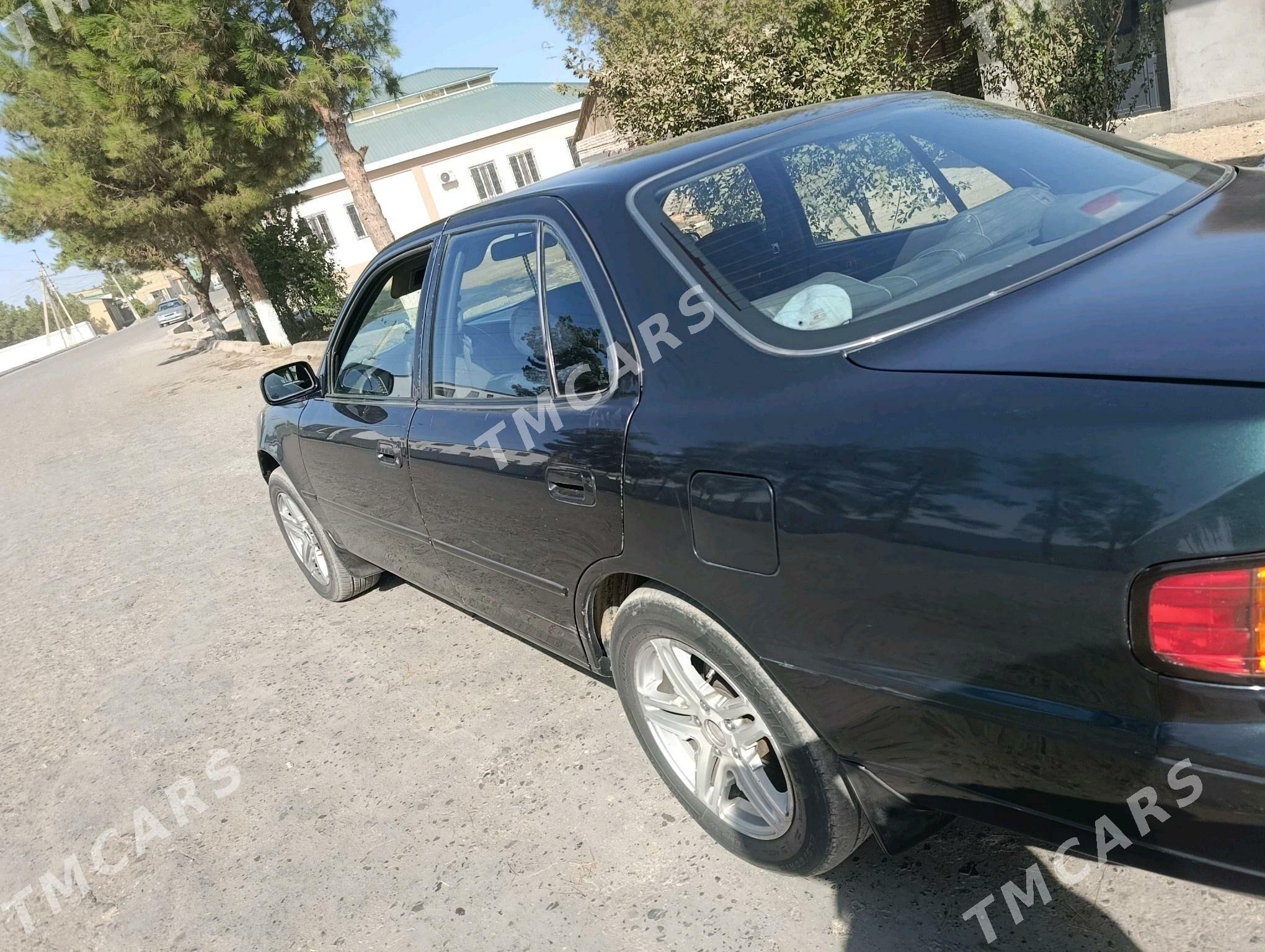 Toyota Camry 1994 - 95 000 TMT - Дянев - img 3