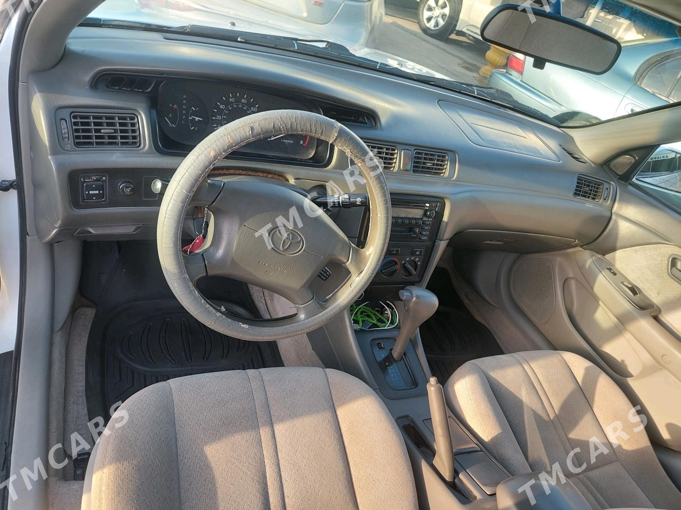 Toyota Camry 2001 - 118 000 TMT - Mary - img 7