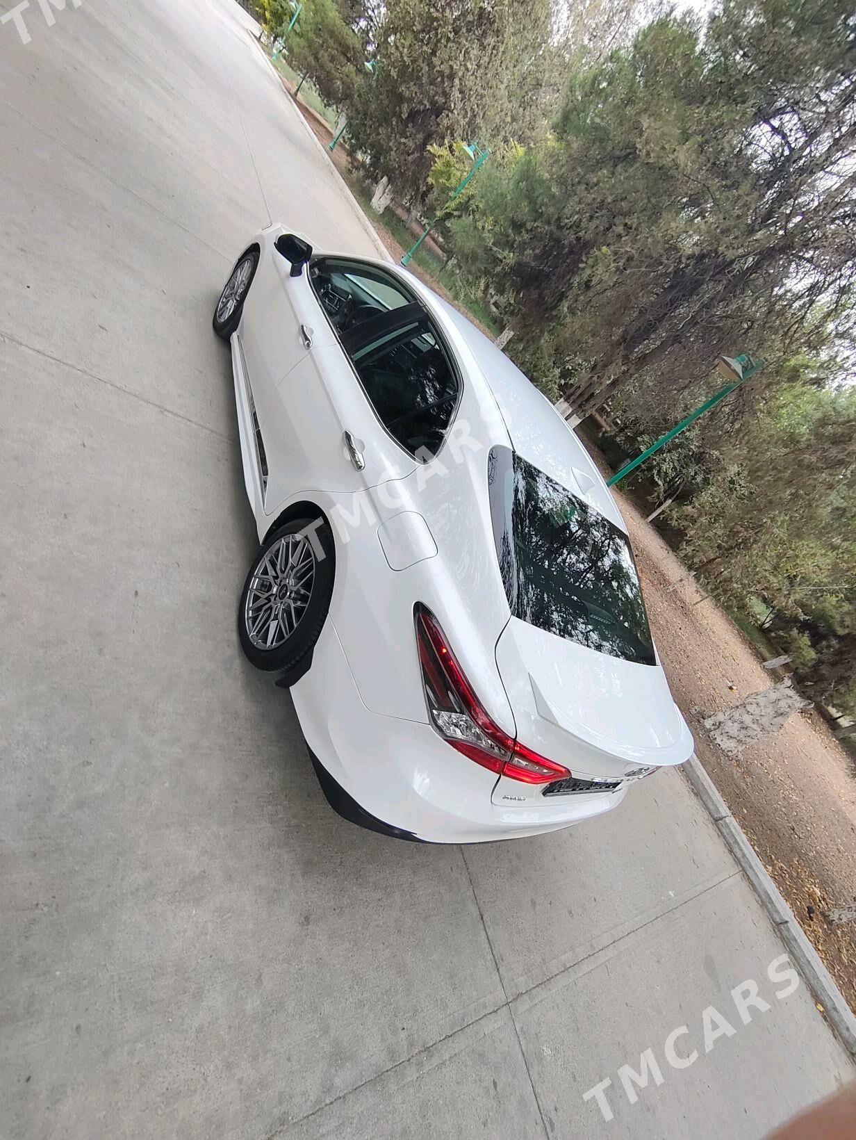 Toyota Camry 2019 - 277 000 TMT - Aşgabat - img 2