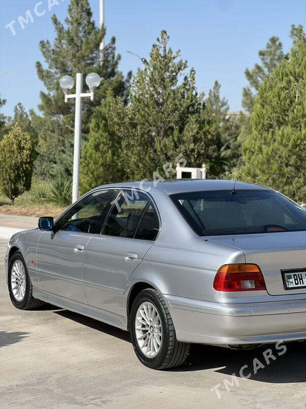 BMW E39 2004 - 140 000 TMT - Балканабат - img 7